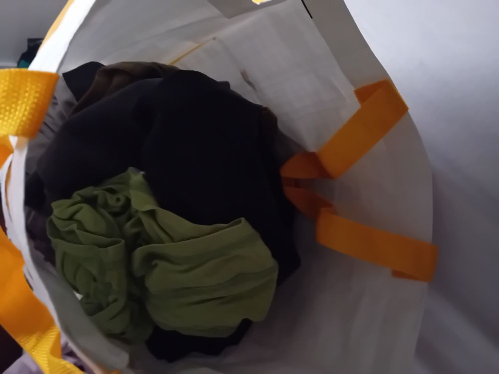 lot vetement 10 Lunel (34)