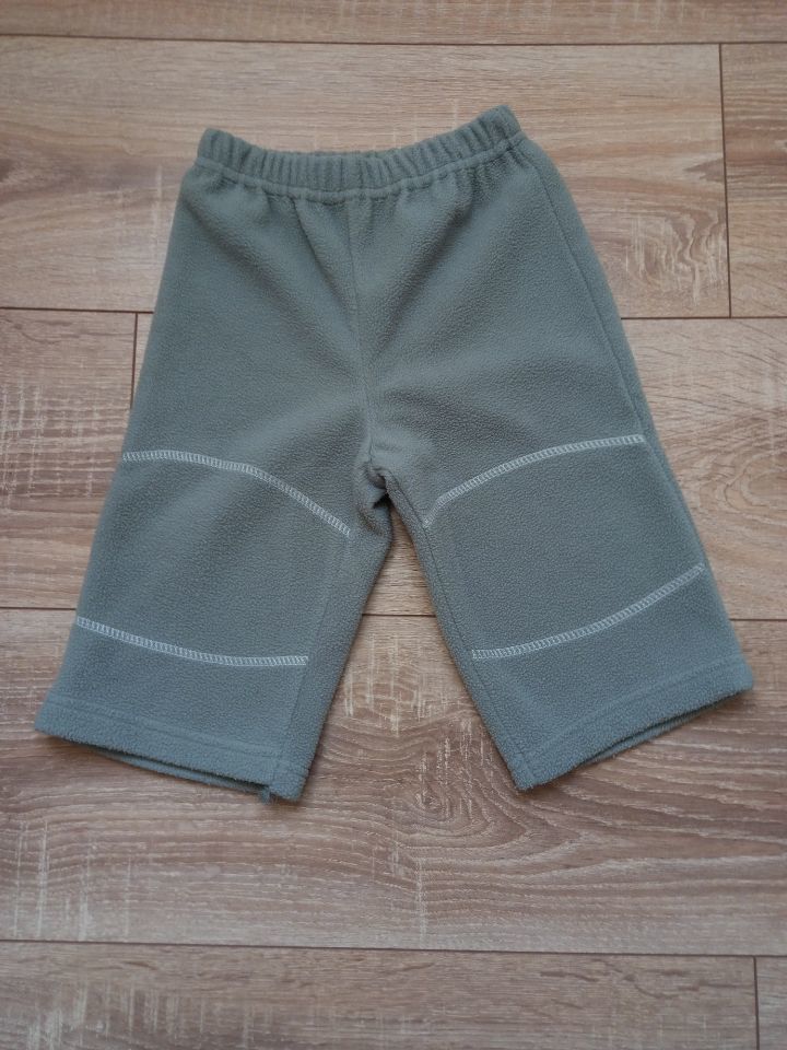 Lot v�tements b�b� hiver 12 mois 8 Villiers (86)