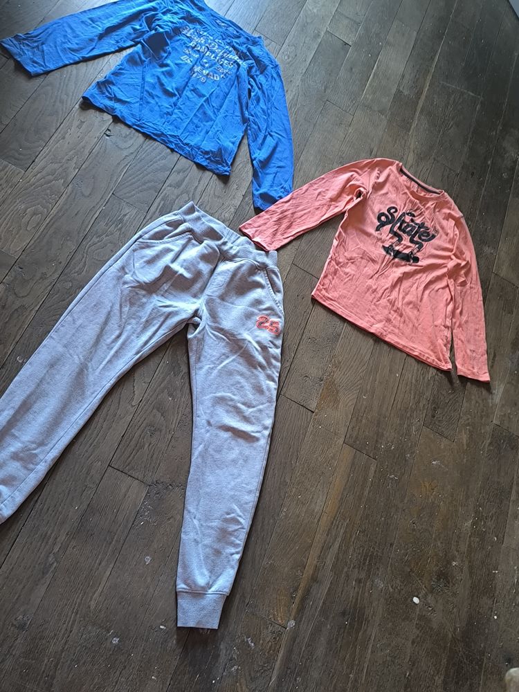 15� v�tements enfant taille 10/12ans 15 Accolay (89)