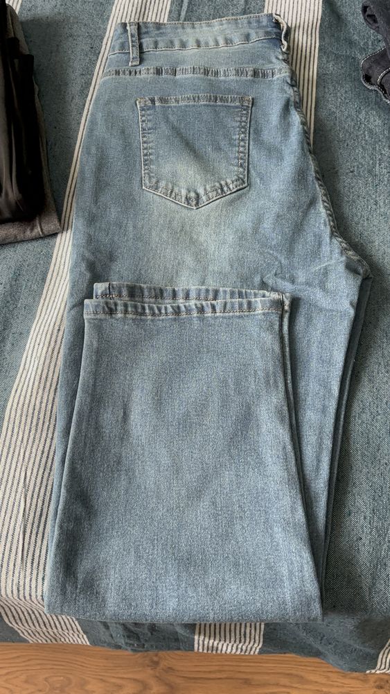 Lot v�tements femmes quasi neufs 
Taille 44 45 Sartrouville (78)