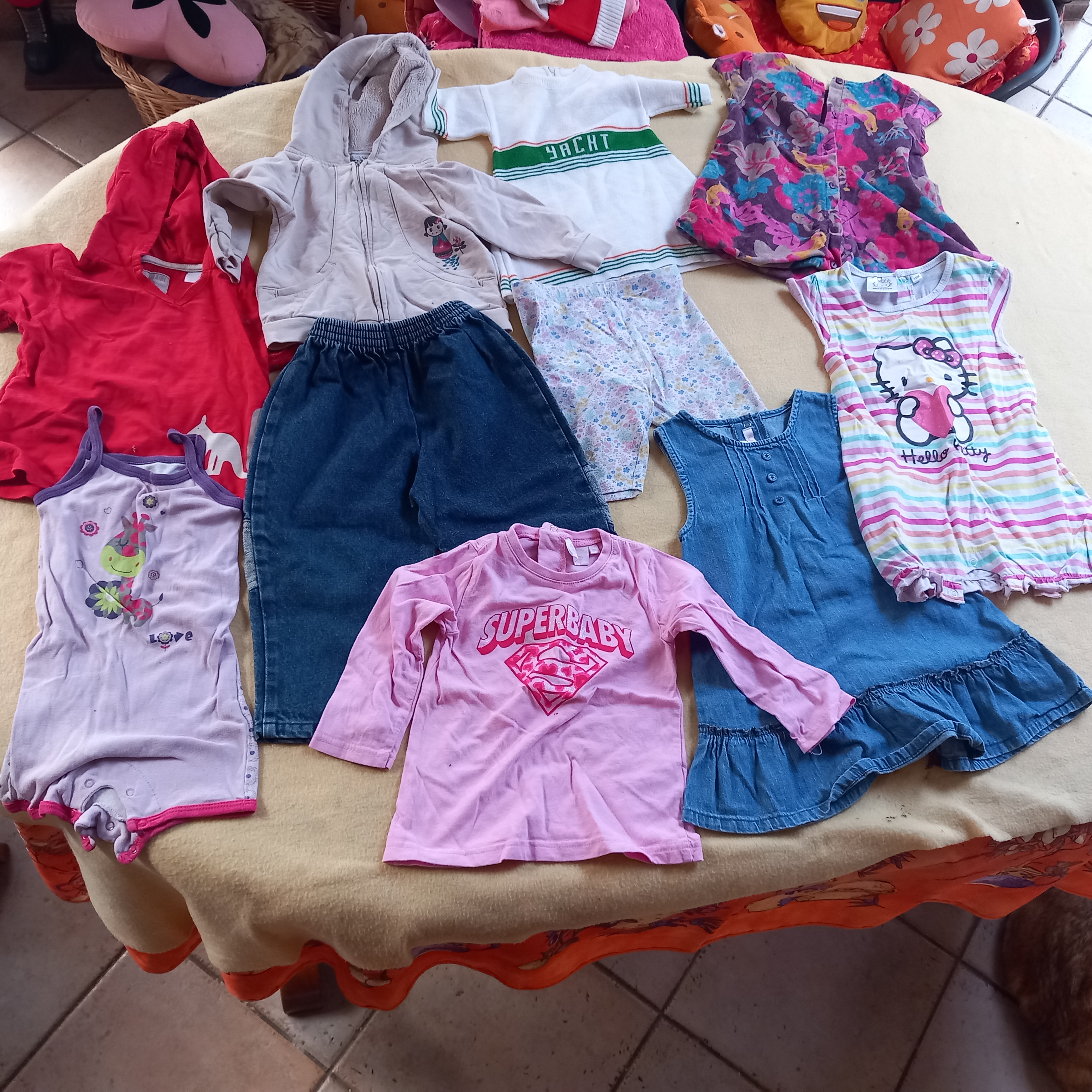 vetements fille 12mois 15 La Tour-du-Crieu (09)