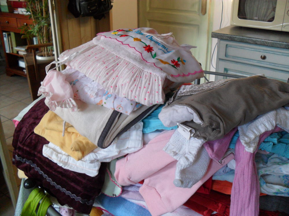 V�TEMENTS FILLE DE 0 � 12 mois 5 Bauvin (59)