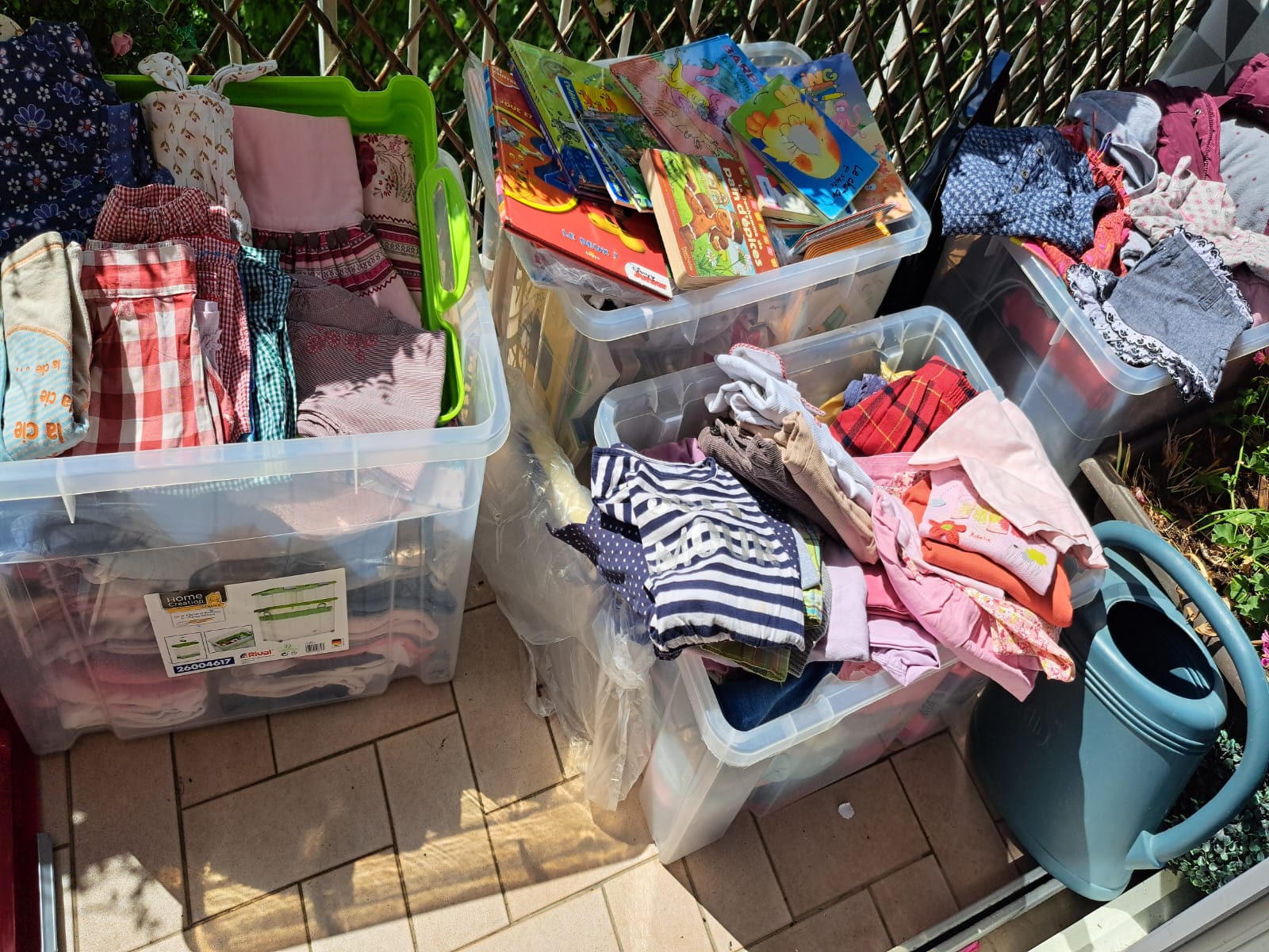 1� VETEMENTS fille 3 a 10 ans + Robe Jupe pantalon haut.... 1 Asni�res-sur-Seine (92)