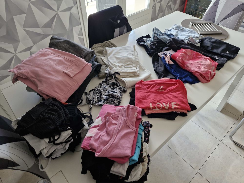 lot de v�tements de fille 30 Liglet (86)