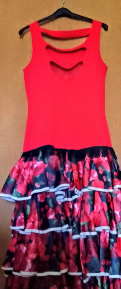 v�tements flamenco femme et autres en bon �tat 40 Le Boulou (66)