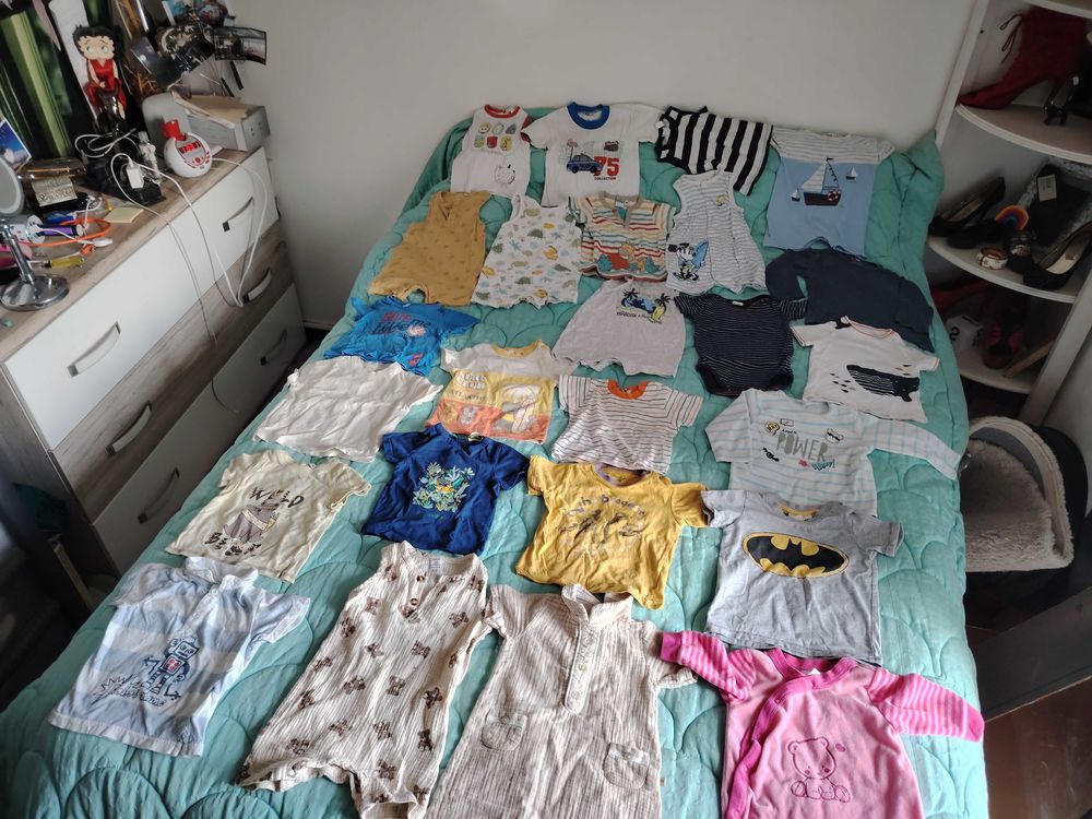 lot v�tements gar�on 12 mois 25 Toudon (06)