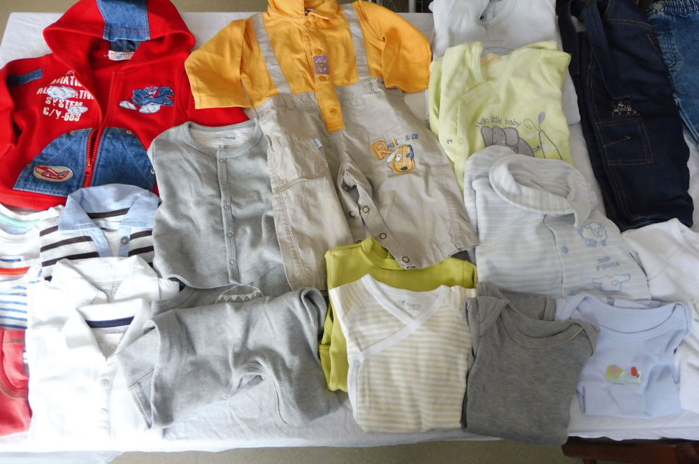 20 v�tements en 6 mois Lot.1 22 Amiens (80)