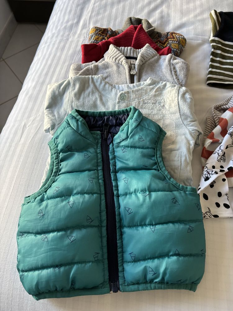 lot v�tements 3-6 mois 12 Arcachon (33)