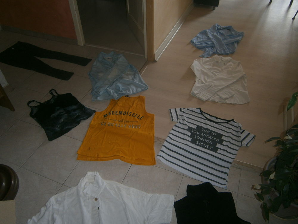 v�tements T shirt et chemises fille 14 ans ou XS 2 Annonay (07)