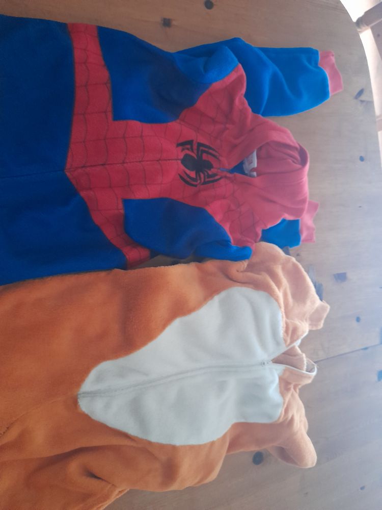 V�tements 35 Grand-Couronne (76)