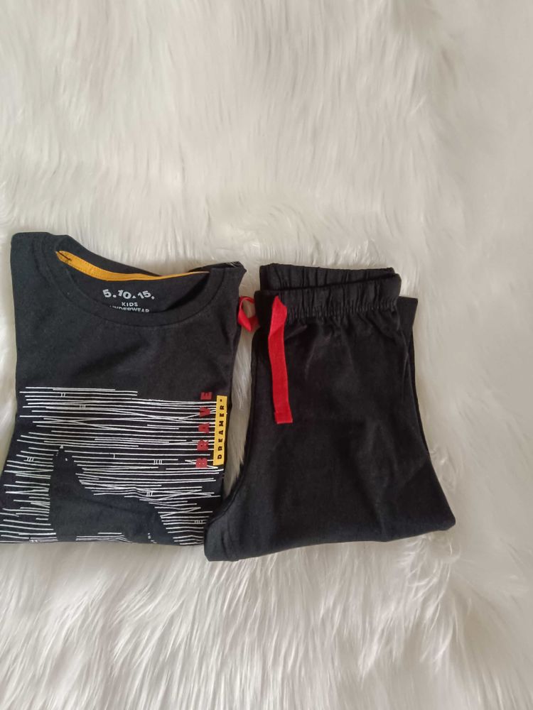 v�tements 8 Besan�on (25)