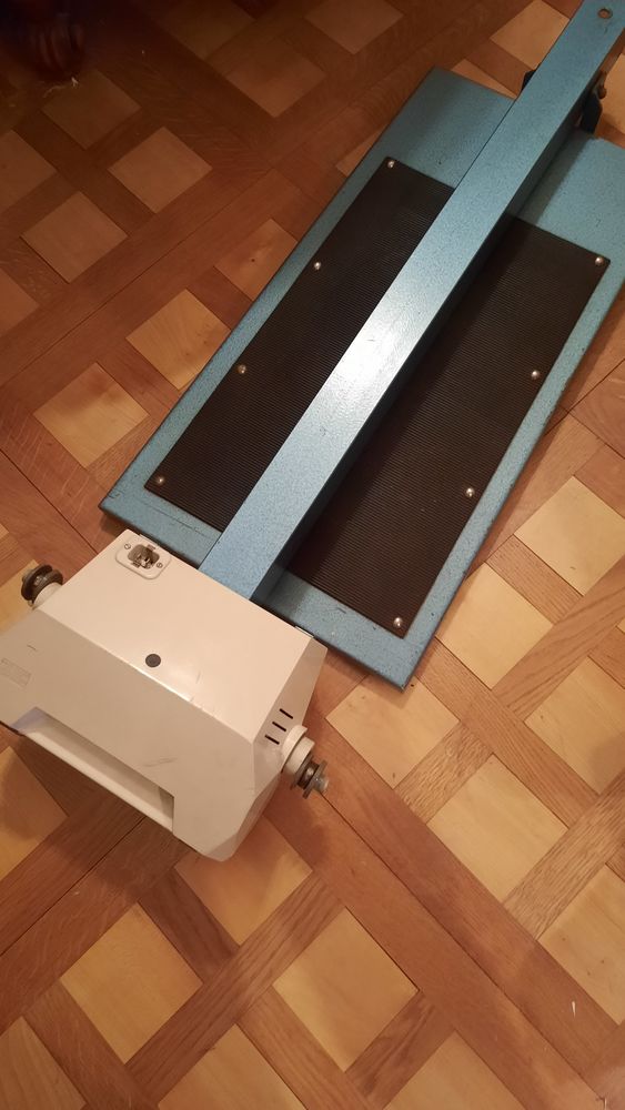 VIBROMASSEUR SUR PIED 50 Feyzin (69)