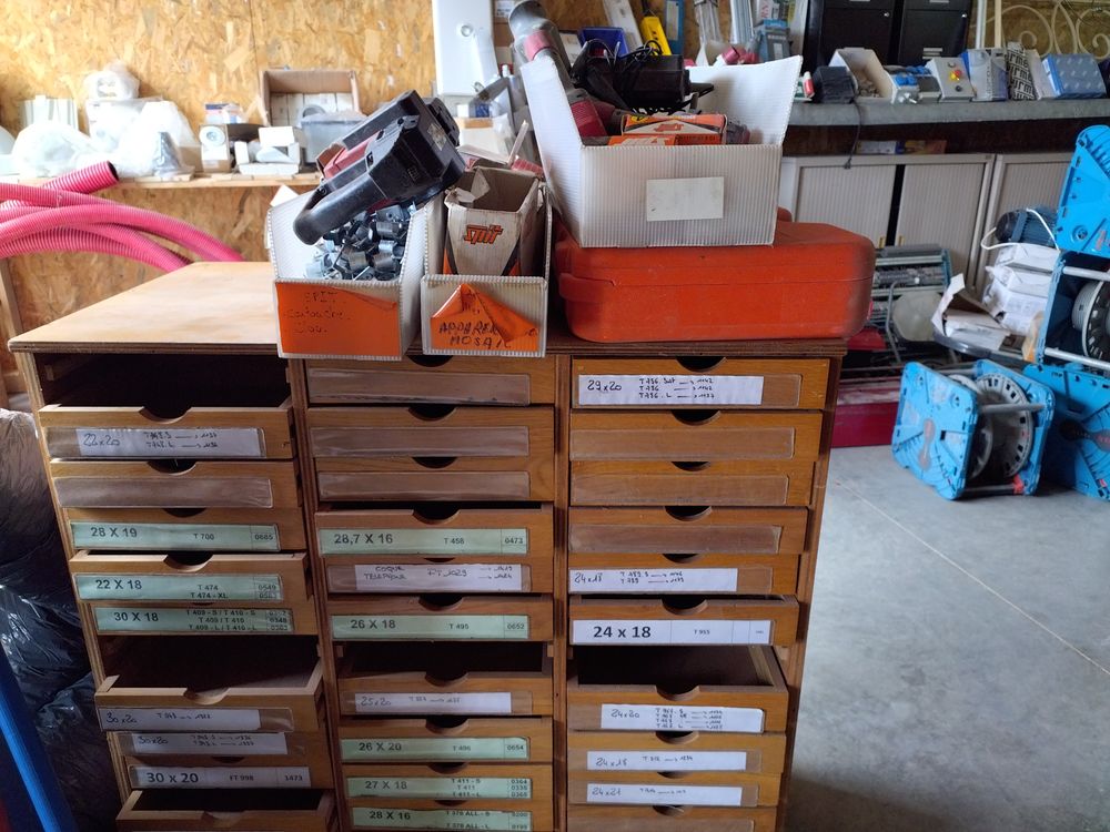 Vide atelier 950 Serre-les-Sapins (25)