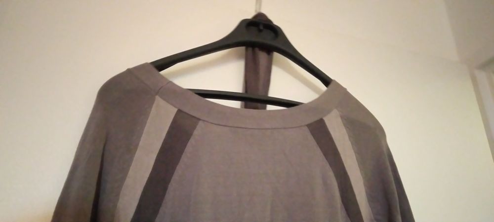 Vide placards
V�tements Femme, de marque
,prix mini
10 Souzy (69)