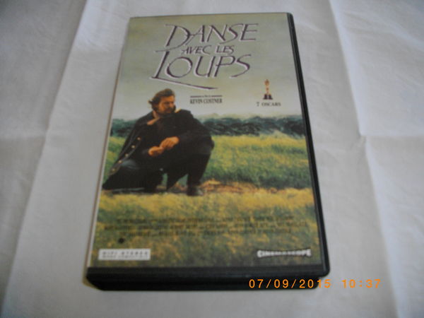 K7 VIDEO VHS  DANSE AVEC LES LOUPS  5 Perros-Guirec (22)