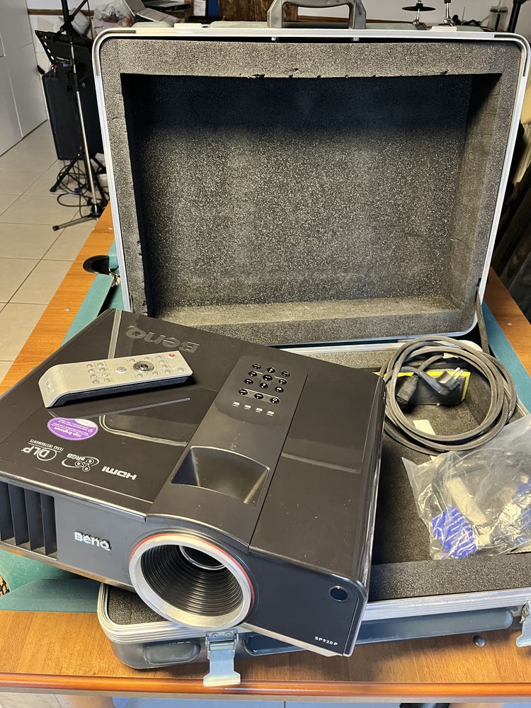 Video projecteur BENQ 6000 lumens 1300 Auch (32)