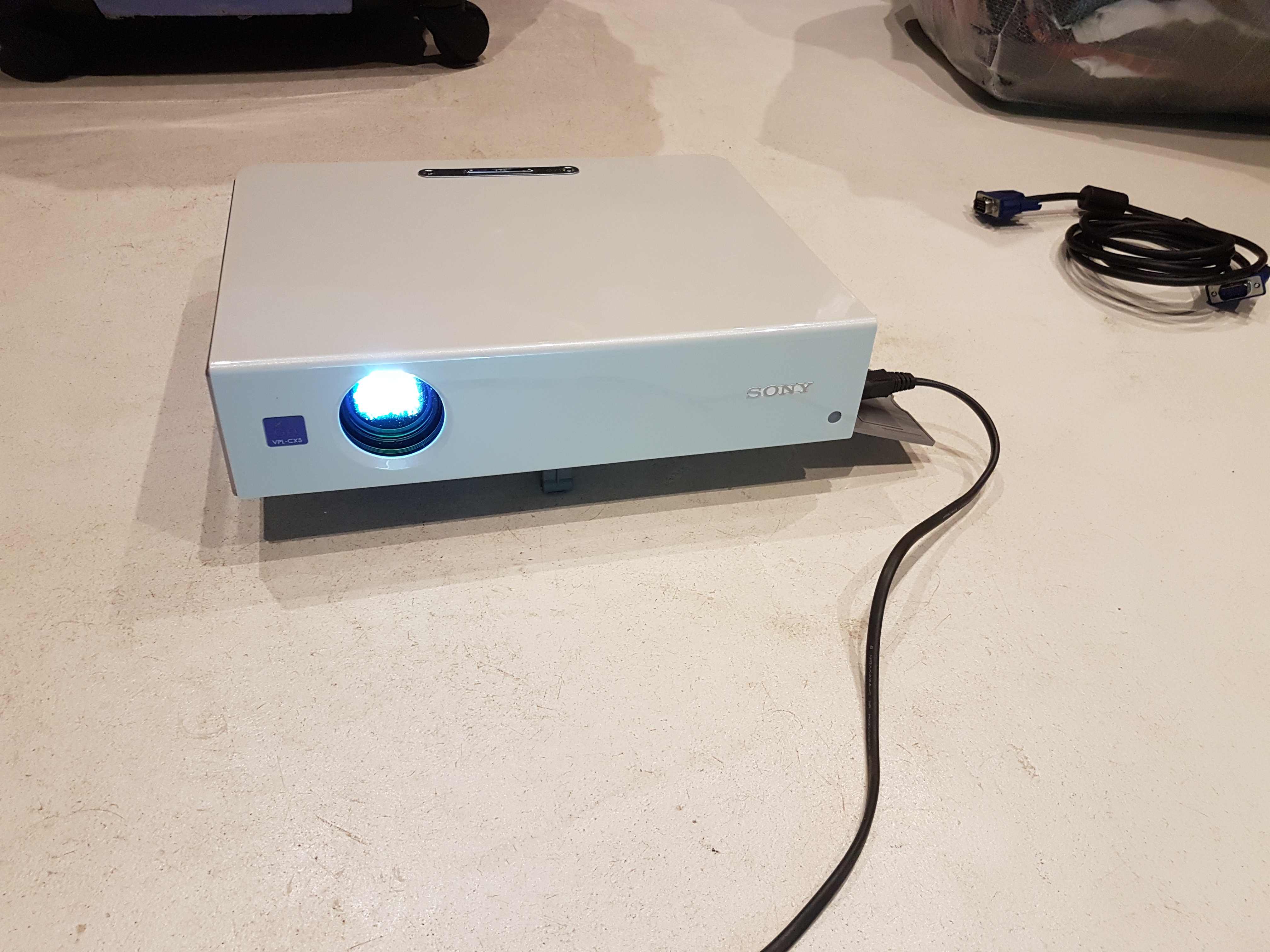 vid�oprojecteur sony 200 Anglet (64)