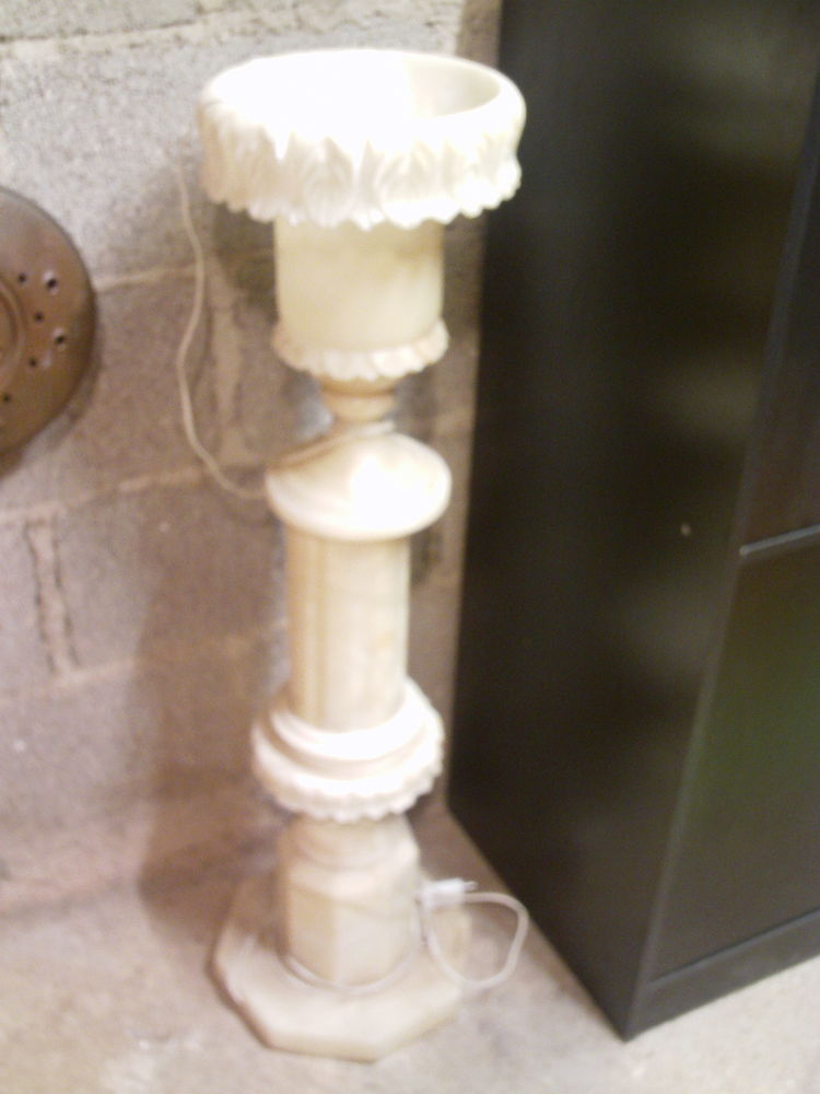 Vieille colonne et lampe en albâtre illuminée N°1048 20 Beaune (21)