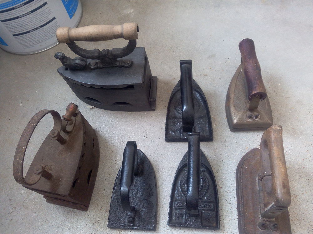 Vieux fers � repasser 0 Vaupillon (28)