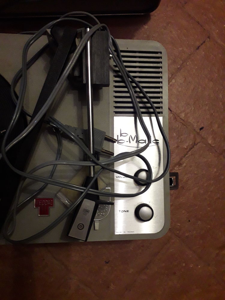 Vieux tourne disque 20 Moulins (03)