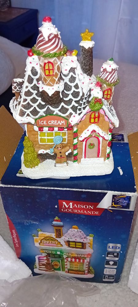 Village de No�l 180 N�mes (30)