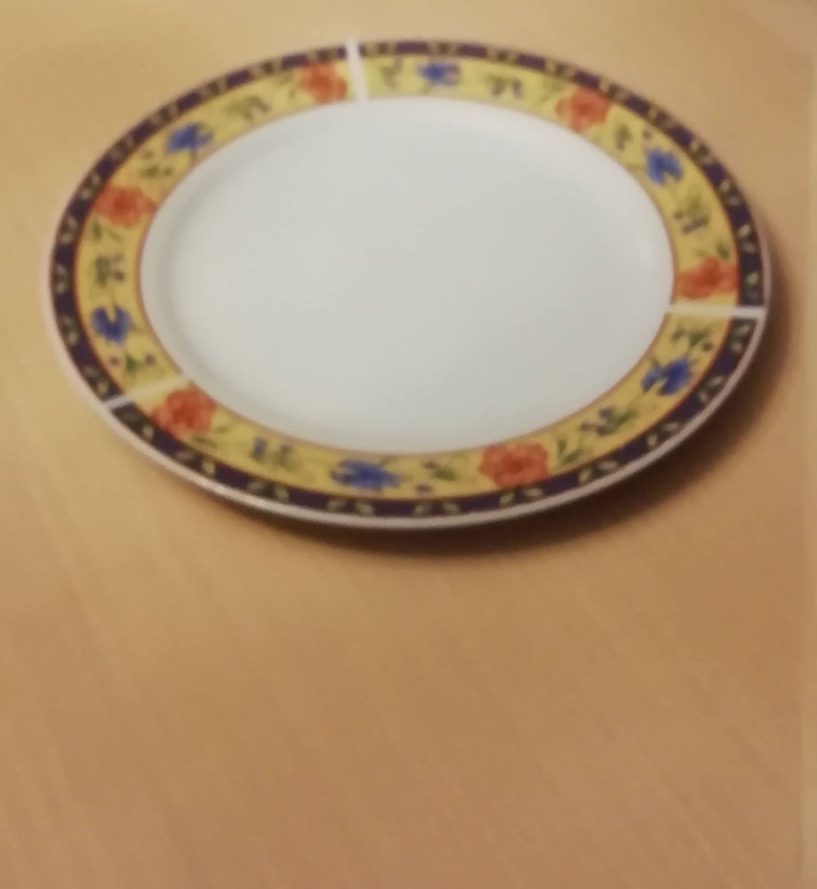 Vintage 8 assiettes plates, rondes, fa�ence �27 cm 15 Vitr� (35)