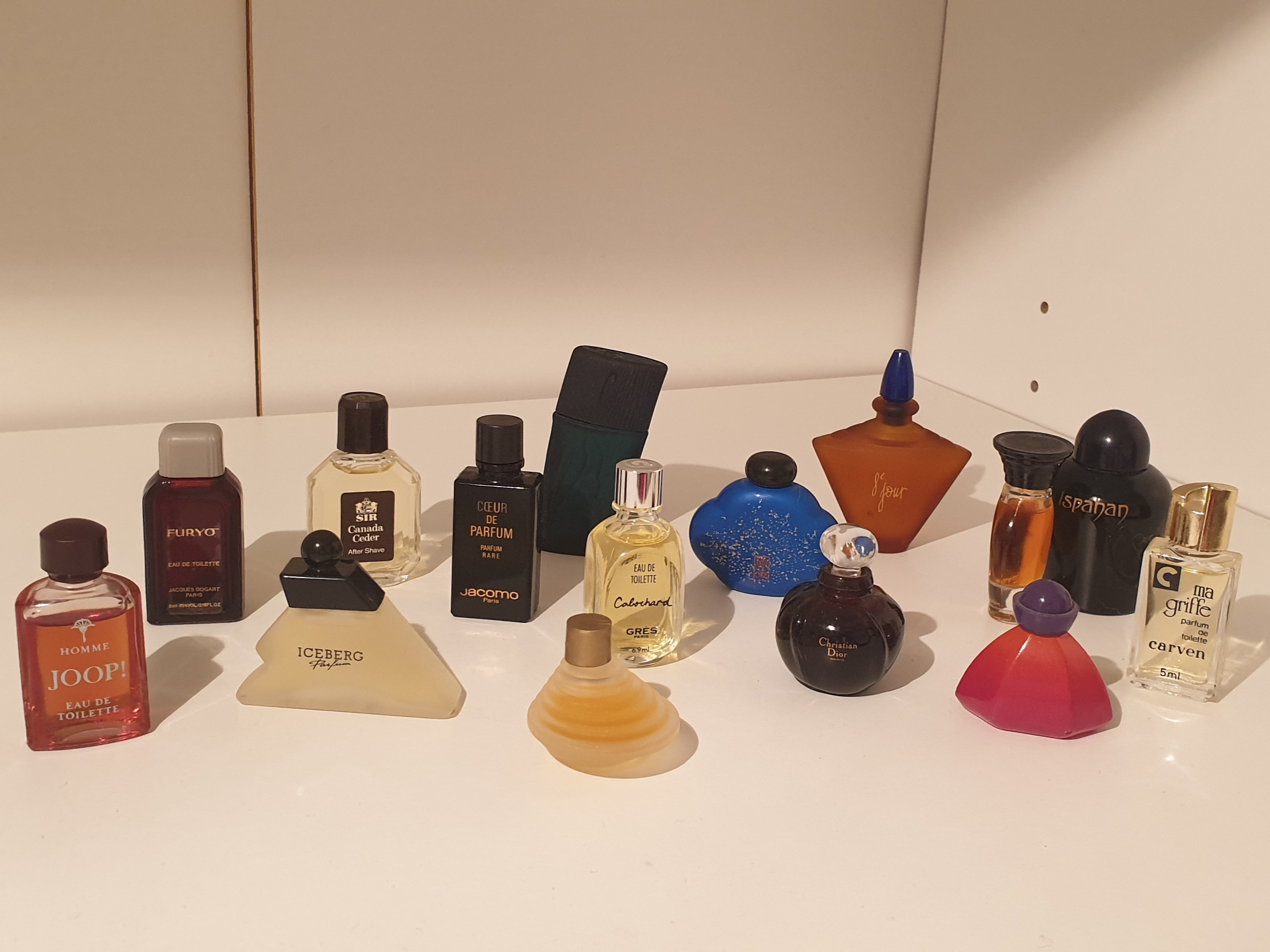 VINTAGE - MINIATURES DE PARFUM - ANNEES 80-2000 - Lot 2 60 Nice (06)