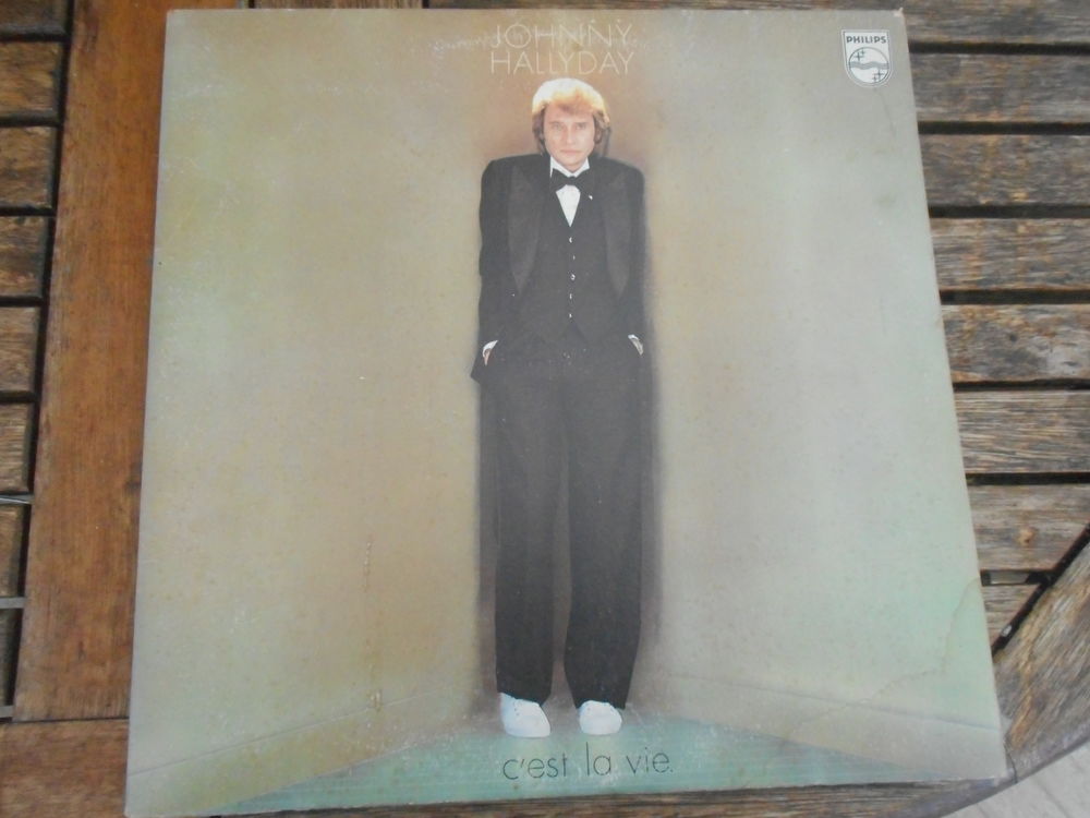 Vinyl Johnny Halliday  C'est la vie  10 Nieuil-l'Espoir (86)