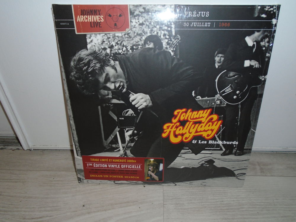 VINYL 33 TOURS JOHNNY HALLYDAY LIVE A FREJUS 1966 30 Le Cr�s (34)