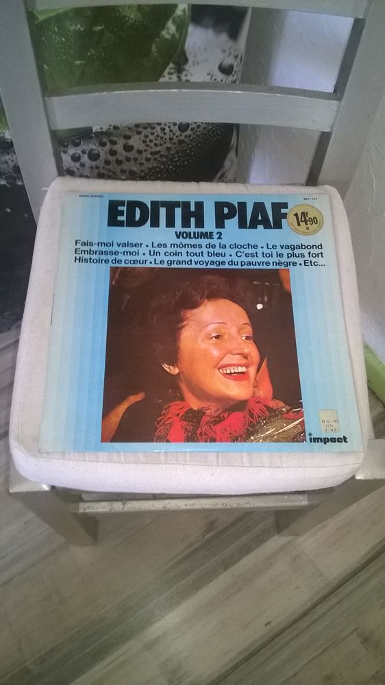 Vinyle Edith Piaf
Volume 2
Excellent etat
Fais-moi Valser 5 Talange (57)