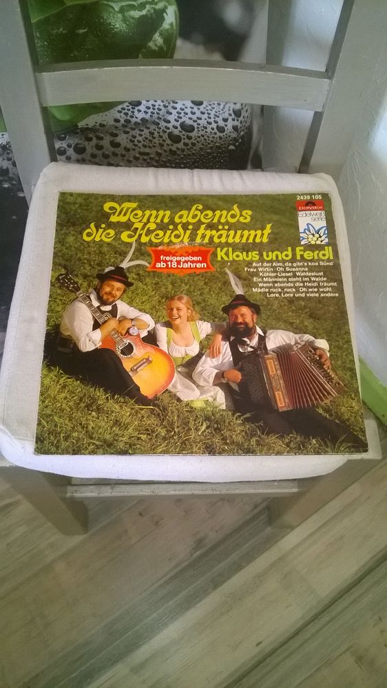 Vinyle Klaus Und Ferdl
Wenn Abends Die Heidi Tr�umt
1976
5 Talange (57)