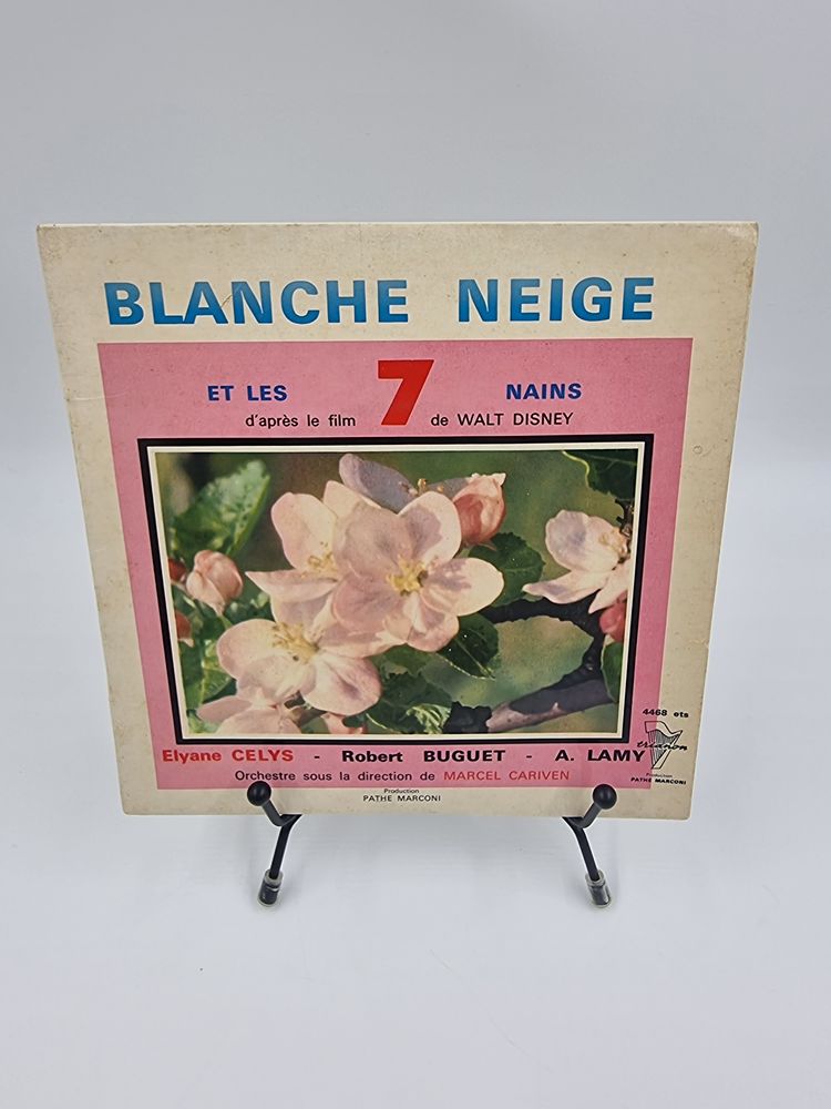 Vinyle 45 tours Blanche Neige et les 7 Nains (Walt Disney).. 2 Vulbens (74)