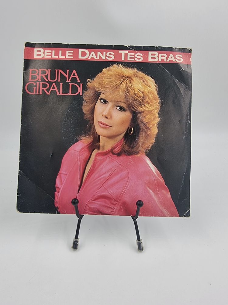Vinyle 45 tours Bruna Giraldi : Belle dans tes Bras 2 Vulbens (74)