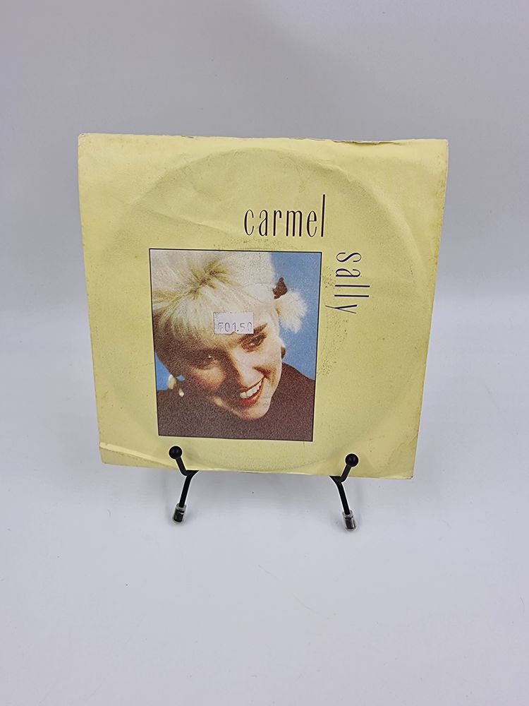 Vinyle 45 tours Carmel Sally avec fourreau	 1 Vulbens (74)