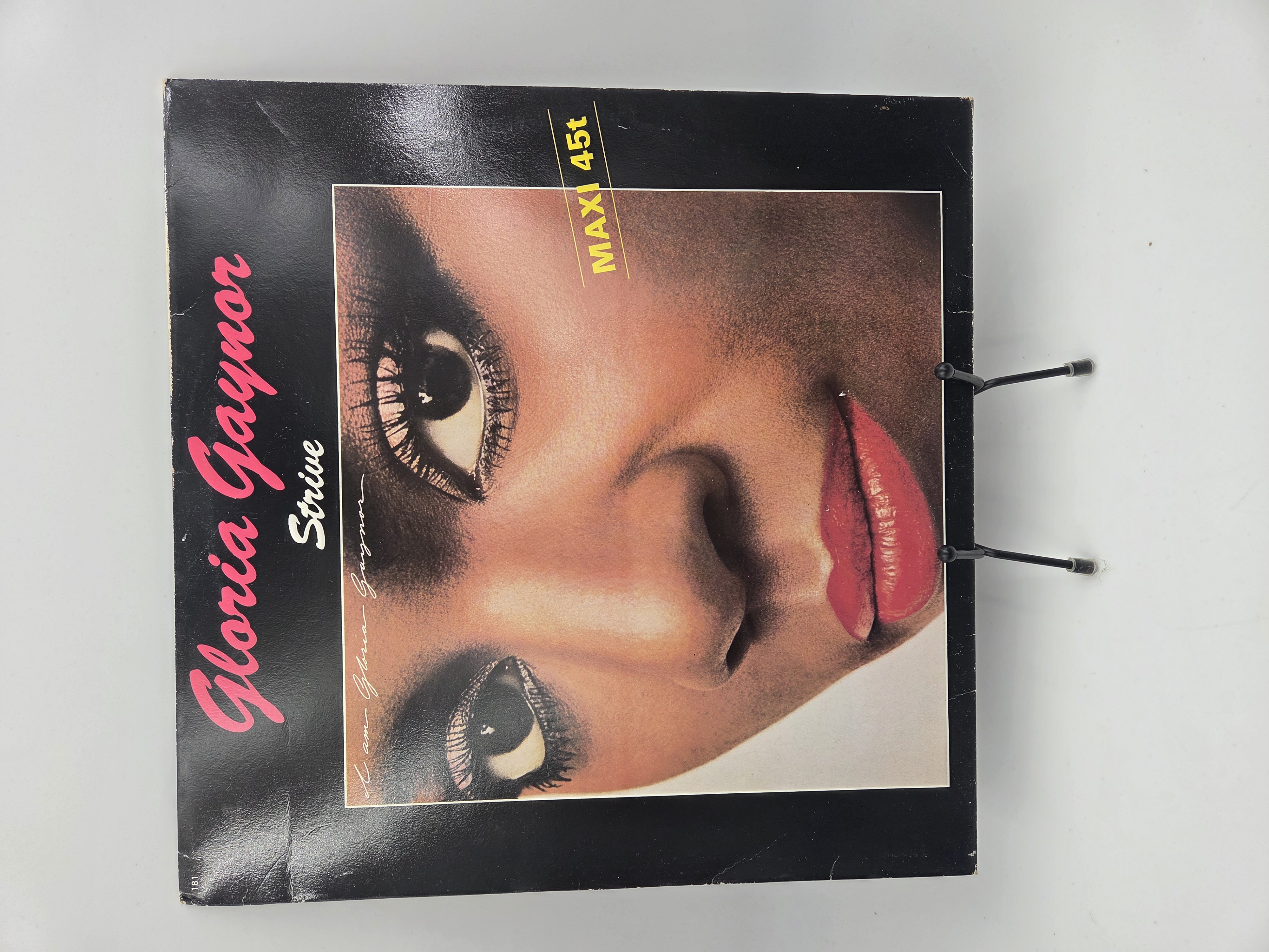 Vinyle 33 tours Gloria Gaynor : Strive (181) avec fourreau  5 Vulbens (74)
