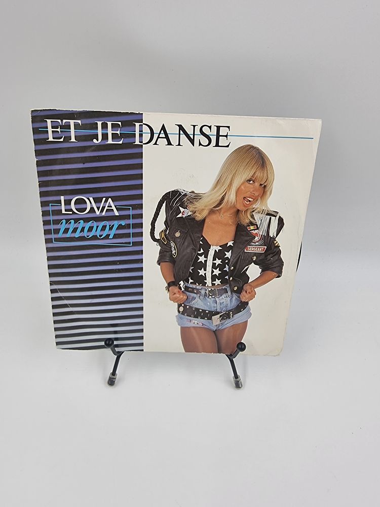 Vinyle 45 tours Lova Moor : Et je Danse avec fourreau 2 Vulbens (74)