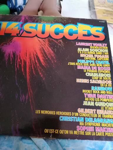 Vinyle 33 tours 14 succ�s 7 Saint-Yzan-de-Soudiac (33)