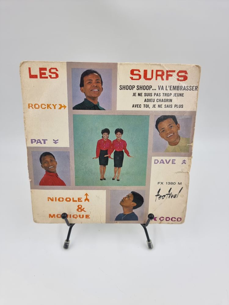 Vinyle 45 tours Les Surfs : Shoop Shoop? Va l'Embrasser 2 Vulbens (74)