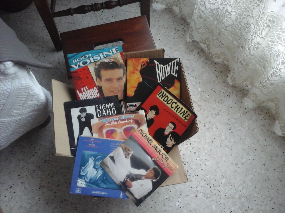 Lot de 213 vinyles annee 1980 1990 250 Six-Fours-les-Plages (83)