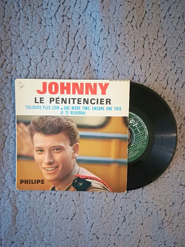 VINYLES JONNY HALLYDAY 45 TOUR 7 Plaisir (78)