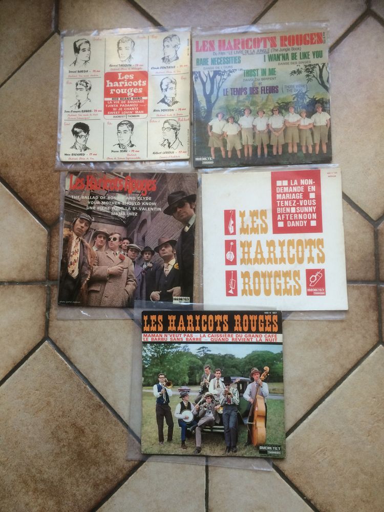 5 Vinyles 45 tours Haricots rouges /bien/ 8 Neuves-Maisons (54)