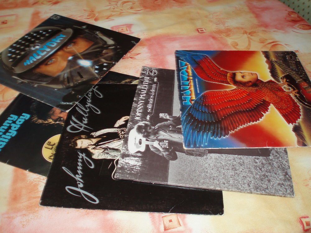 vinyles 33 tours johnny hallyalay 40 Mardeuil (51)