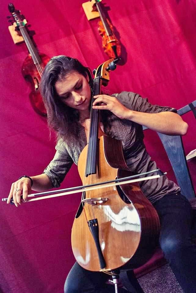 Violoncelle �lectro-acoustique, mod�le Autre 6000 Versailles (78)