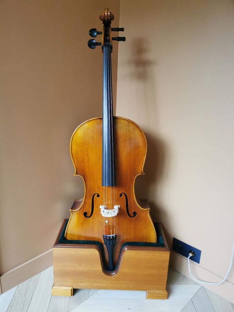 Violoncelle 4/4 �tat neuf 2450 Levallois-Perret (92)