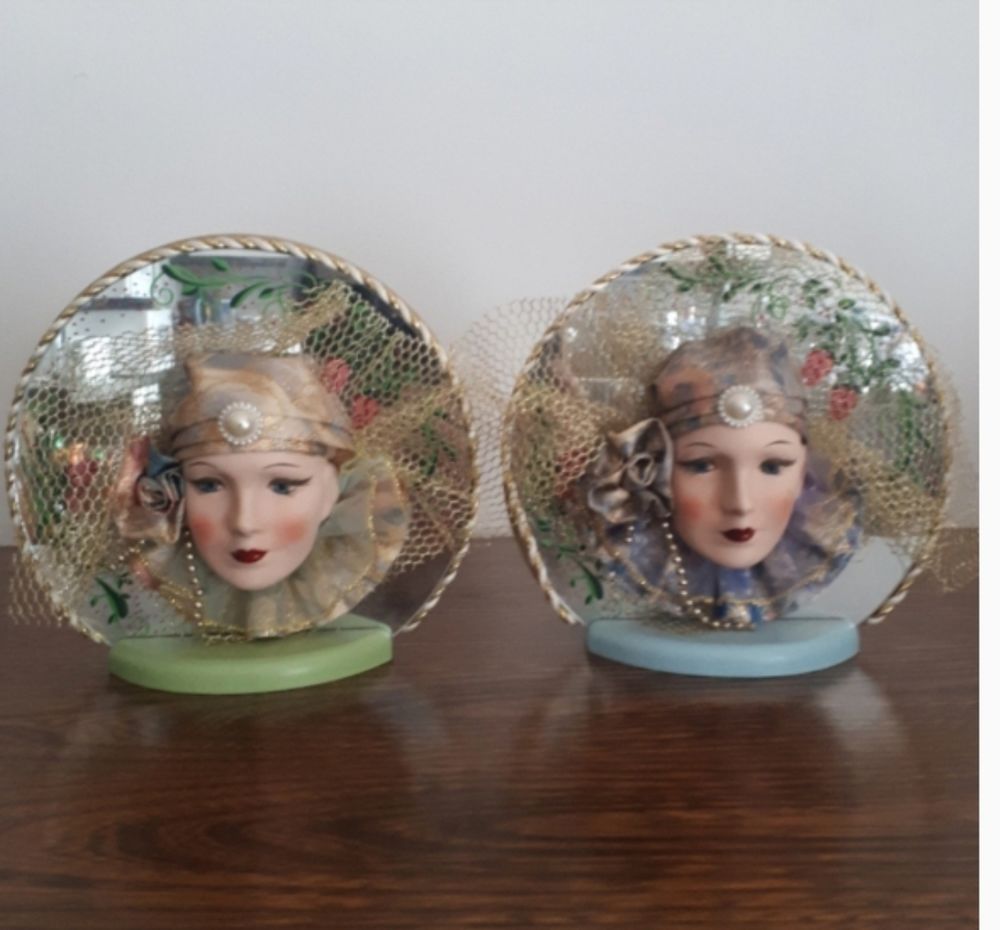 Visages v�nitiens sur miroirs - 25 euros pi�ce 25 Villemomble (93)