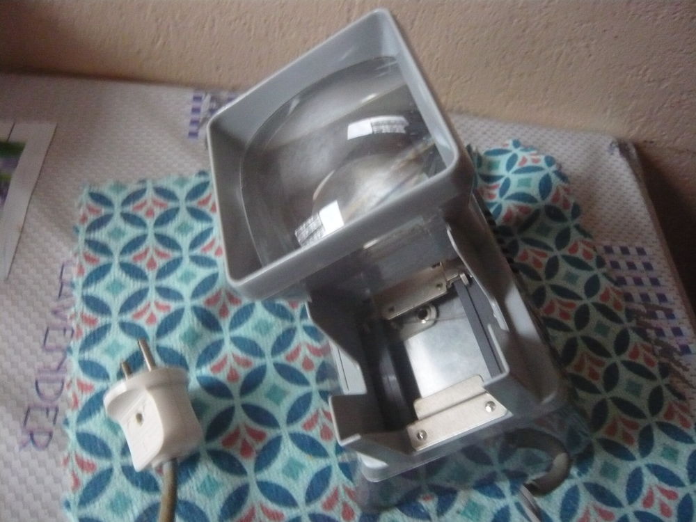 VISIONNEUSE DE DIAPOSITIVES 0 Paris 9 (75)