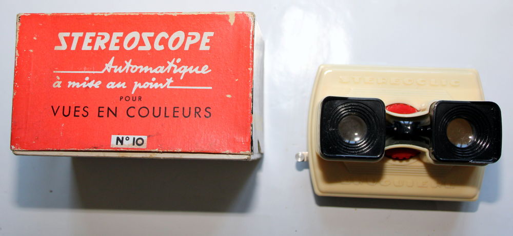 Visionneuse st�r�oscopique STEREOCLIC BRUGUIERE 1960
35 Issy-les-Moulineaux (92)