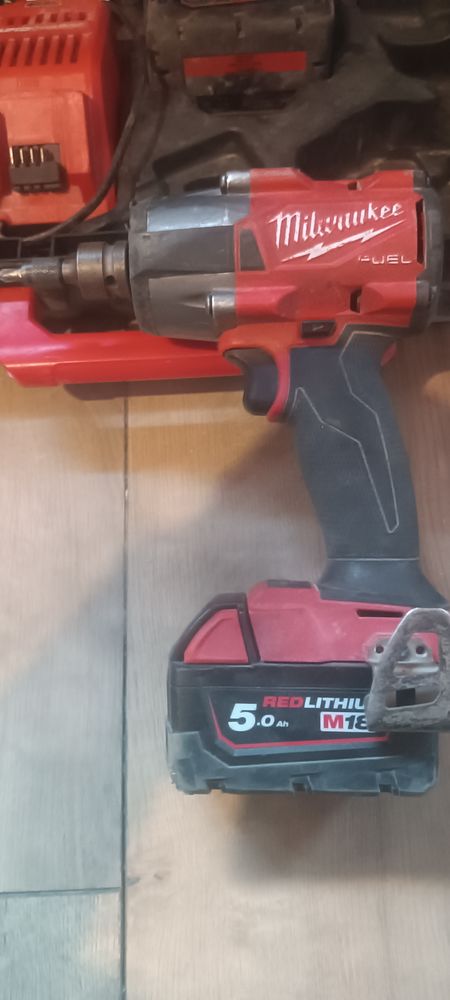 Visseuse 200 Cluses (74)