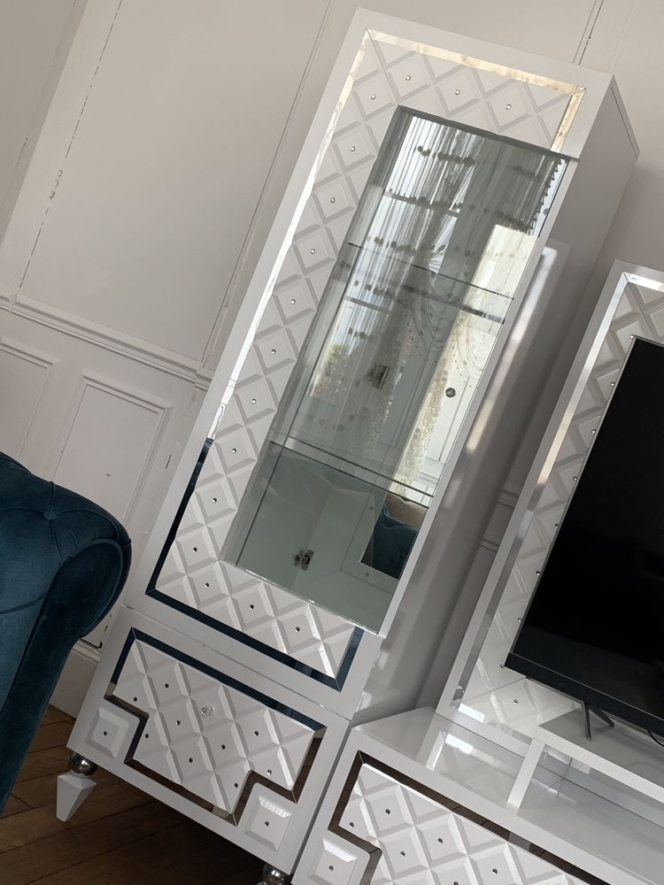 Vitrine acheter y'a quelque mois 250 Provins (77)