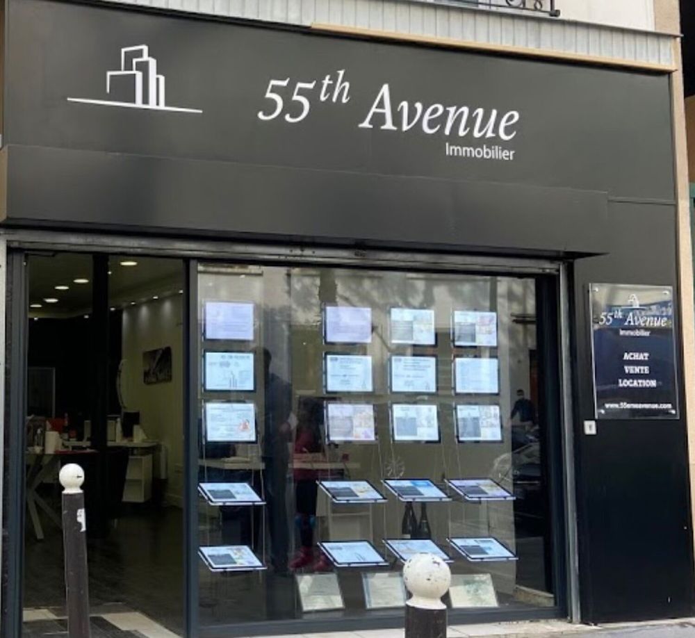 Vitrine d agence immobiliere � ceder. compos�e de 16 panneau 490 Saint-Maur-des-Foss�s (94)